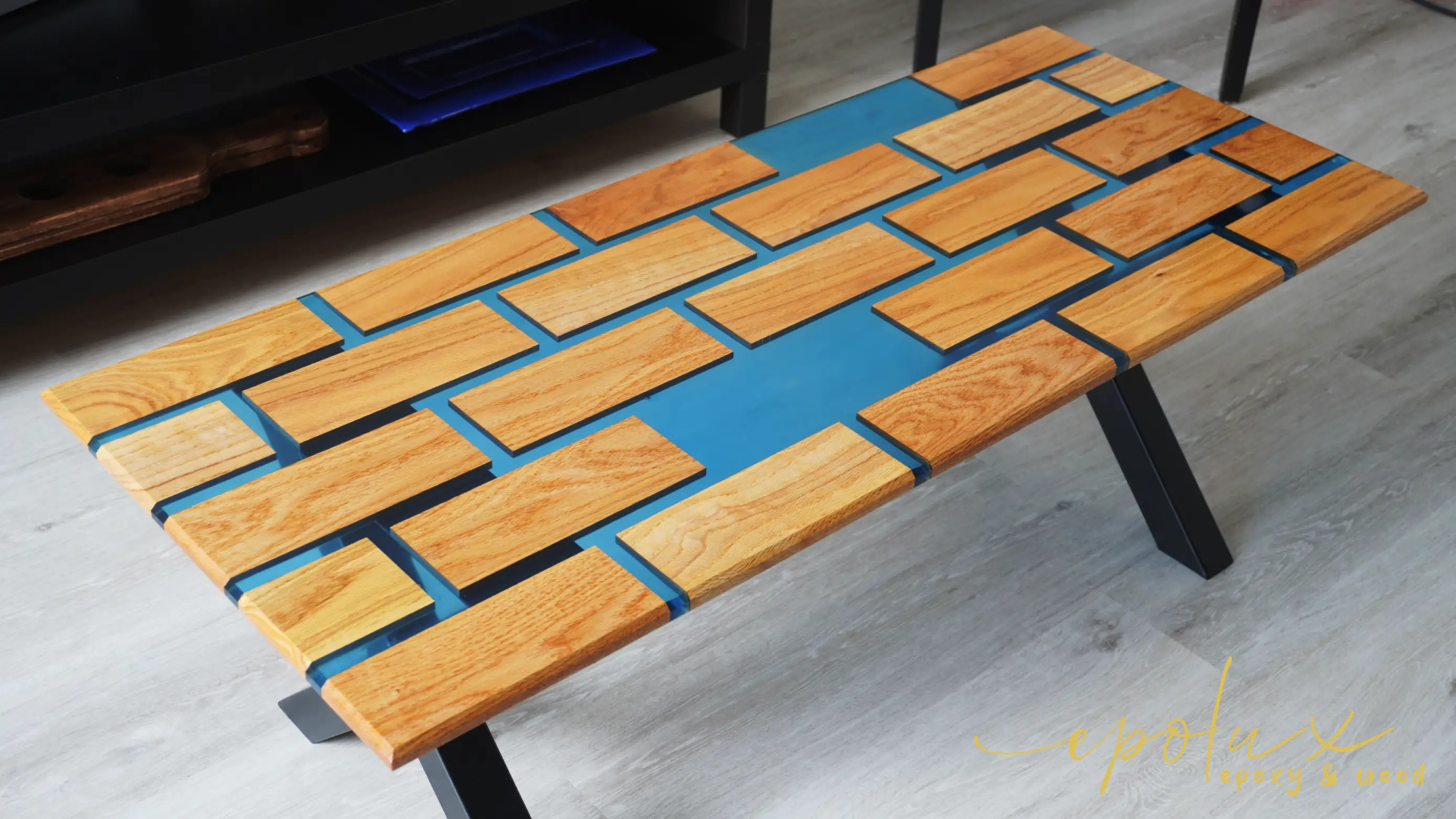 EpoLux epoxy table